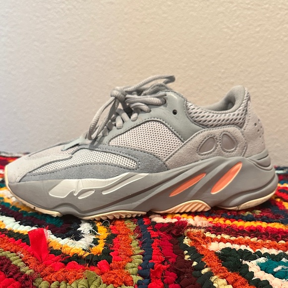 Yeezy Boost Gray Sneakers with Orange Accents - Picture 1 of 6